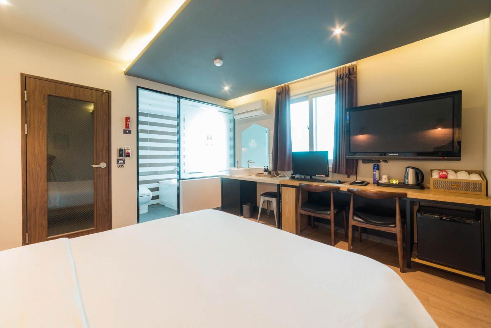 Hotel Bridge Busan Bagian luar foto