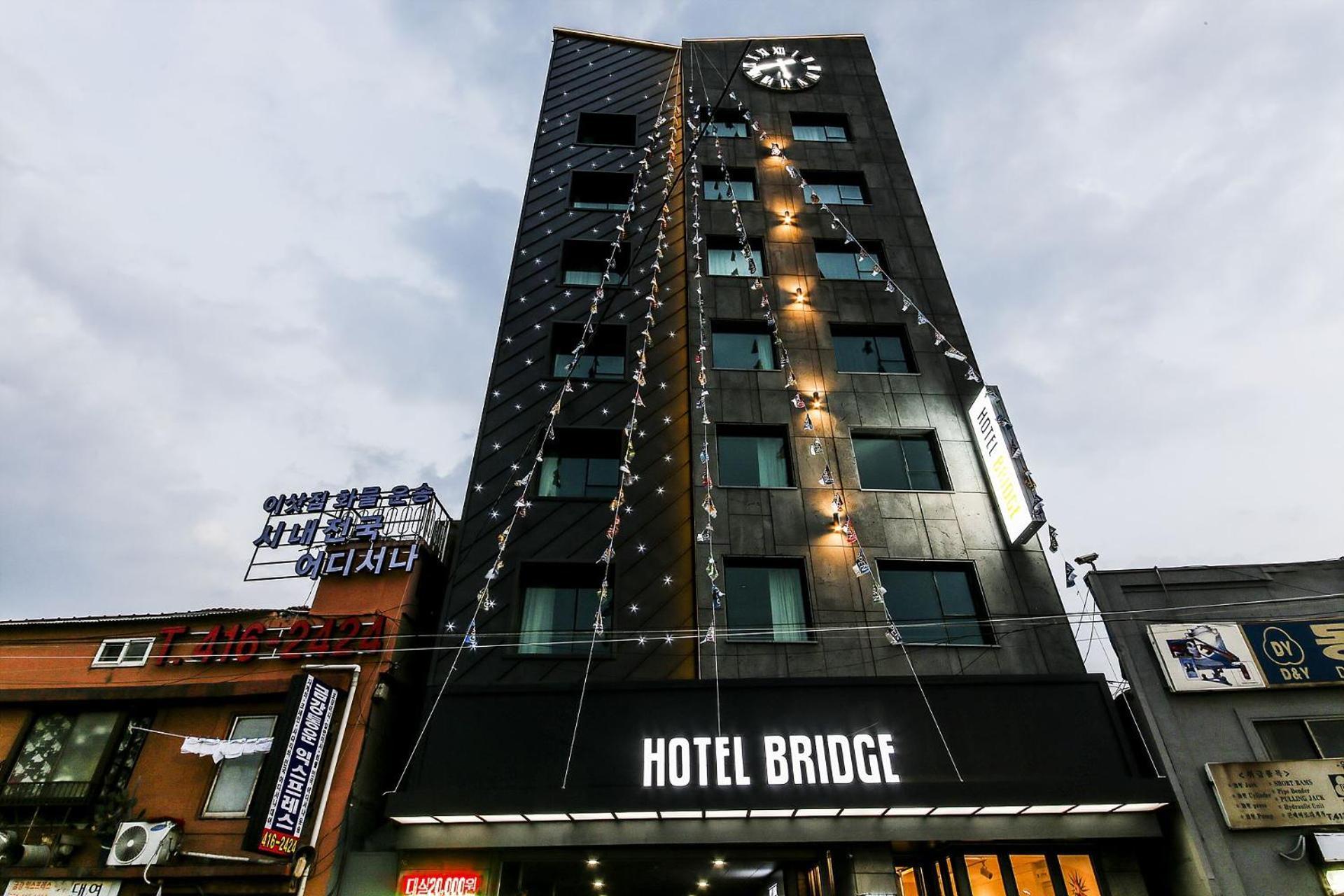 Hotel Bridge Busan Bagian luar foto