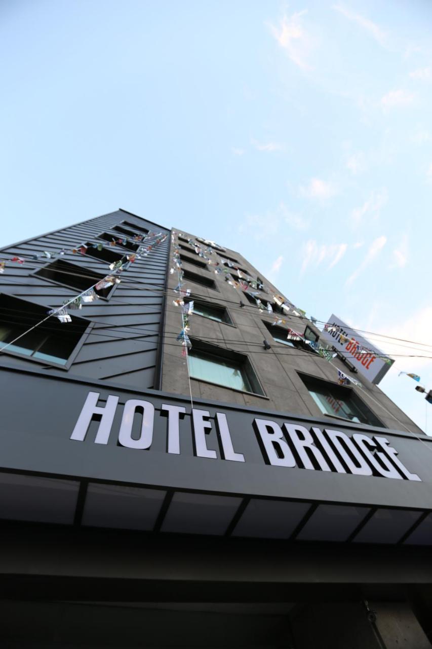 Hotel Bridge Busan Bagian luar foto