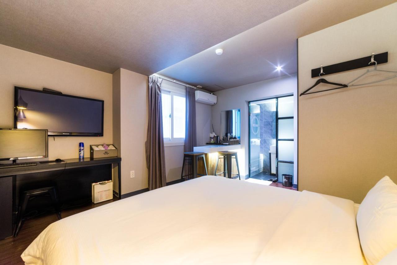 Hotel Bridge Busan Bagian luar foto