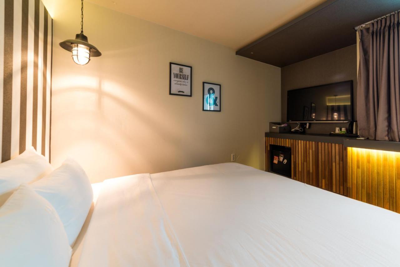 Hotel Bridge Busan Bagian luar foto